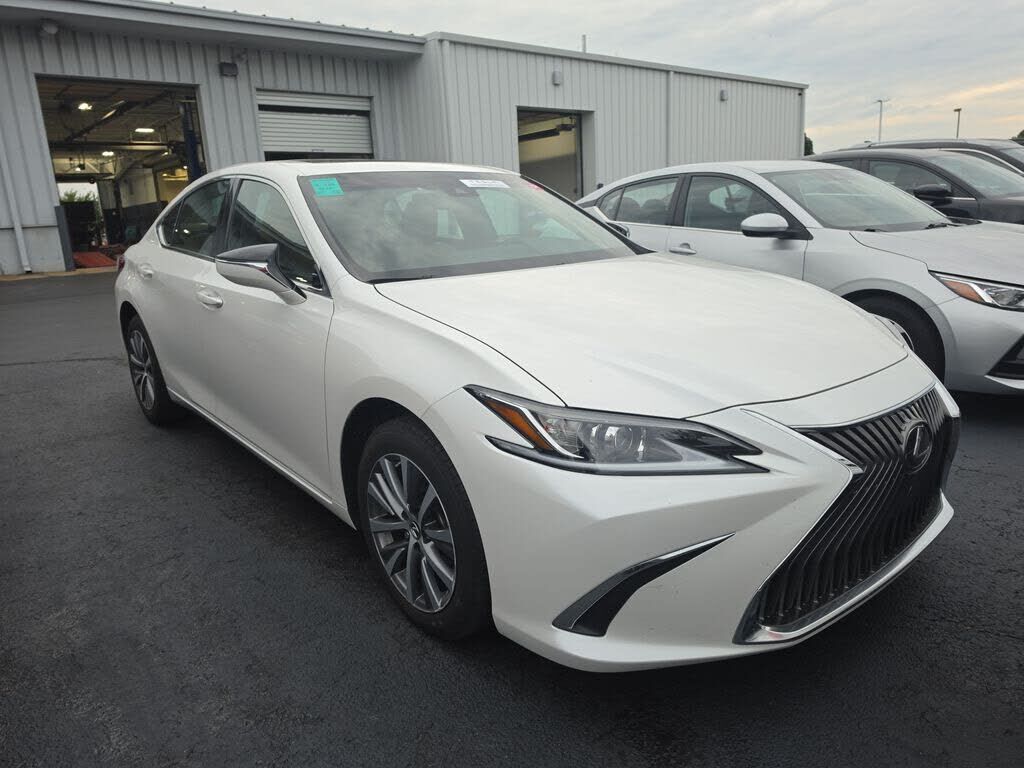 2021 LEXUS ES