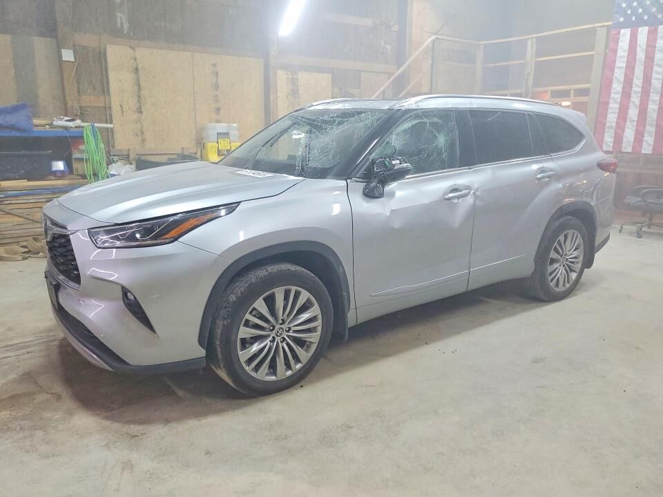 2022 TOYOTA Highlander