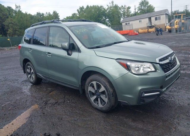 2017 SUBARU Forester