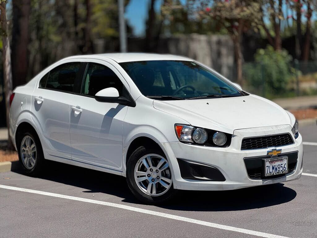2015 CHEVROLET Sonic