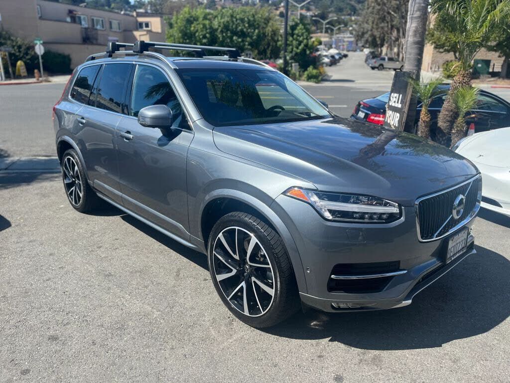 2019 VOLVO XC90