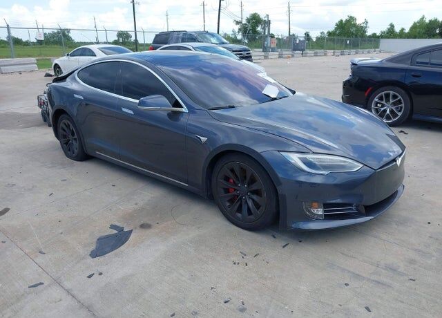 2016 TESLA Model S