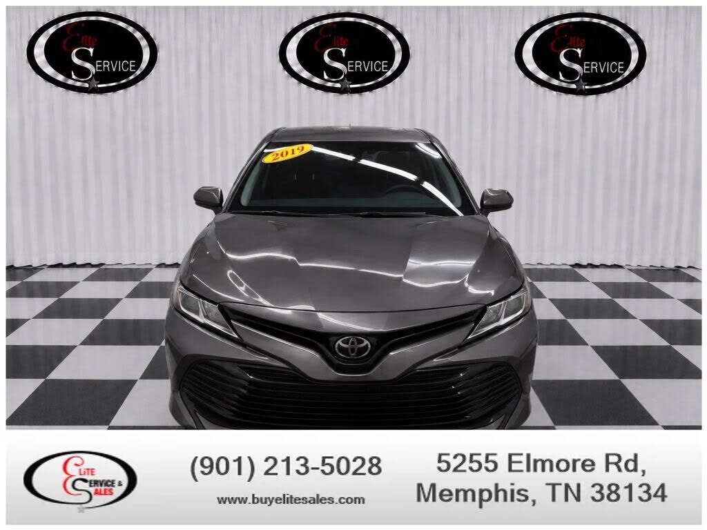 2019 TOYOTA Camry