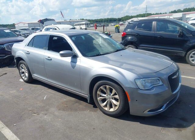 2015 CHRYSLER 300