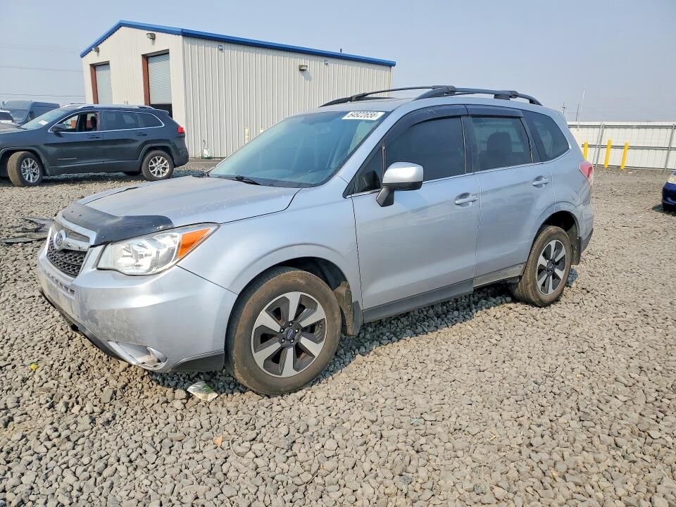 2016 SUBARU Forester