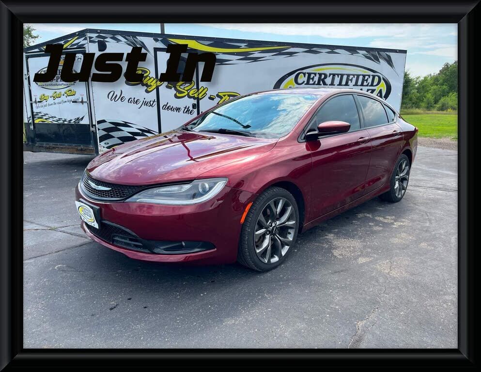 2015 CHRYSLER 200