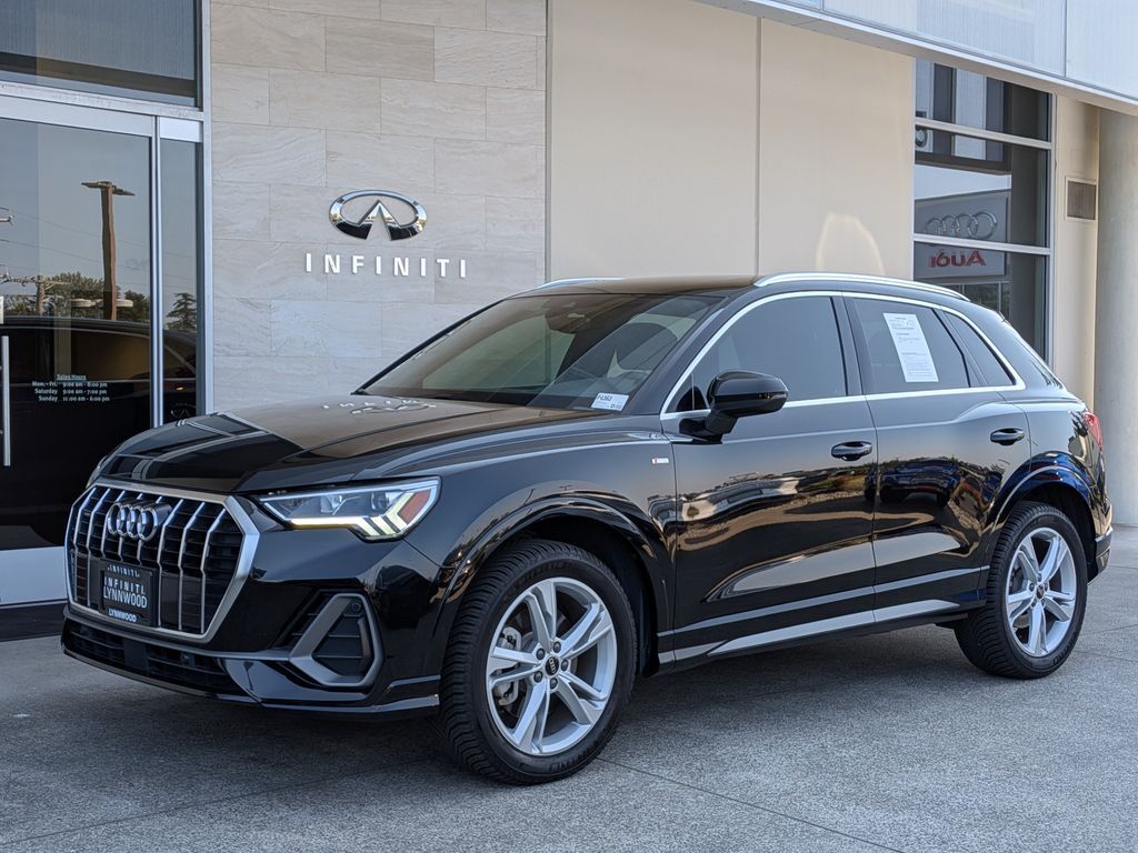 2021 AUDI Q3