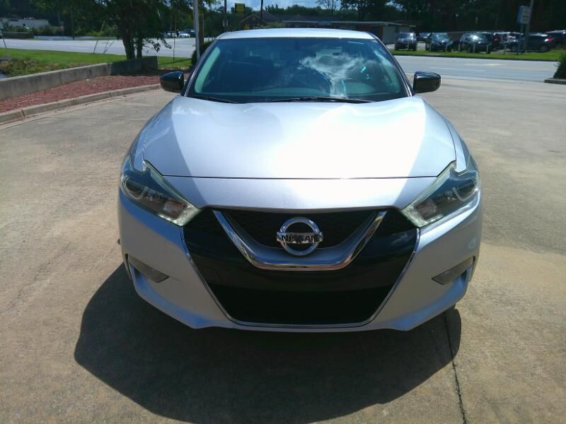2017 NISSAN Maxima