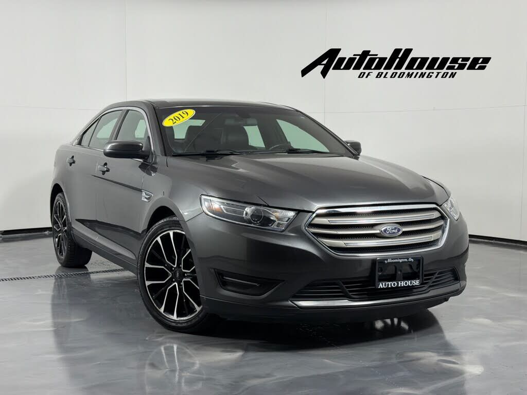 2019 FORD Taurus