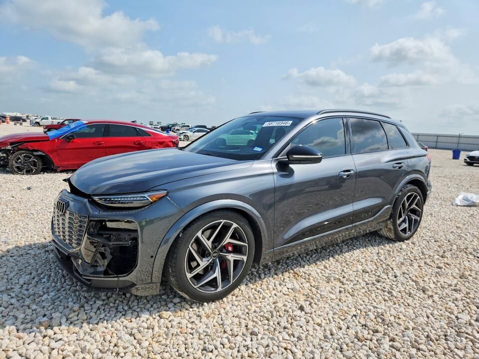 2025 AUDI SQ6