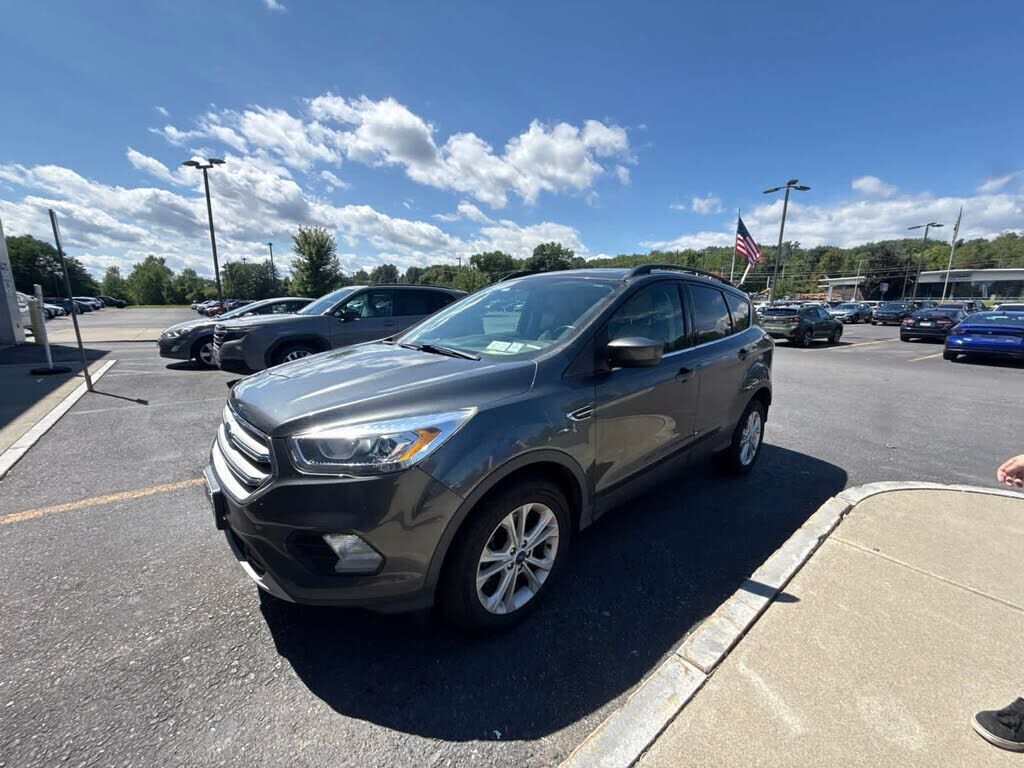 2018 FORD Escape
