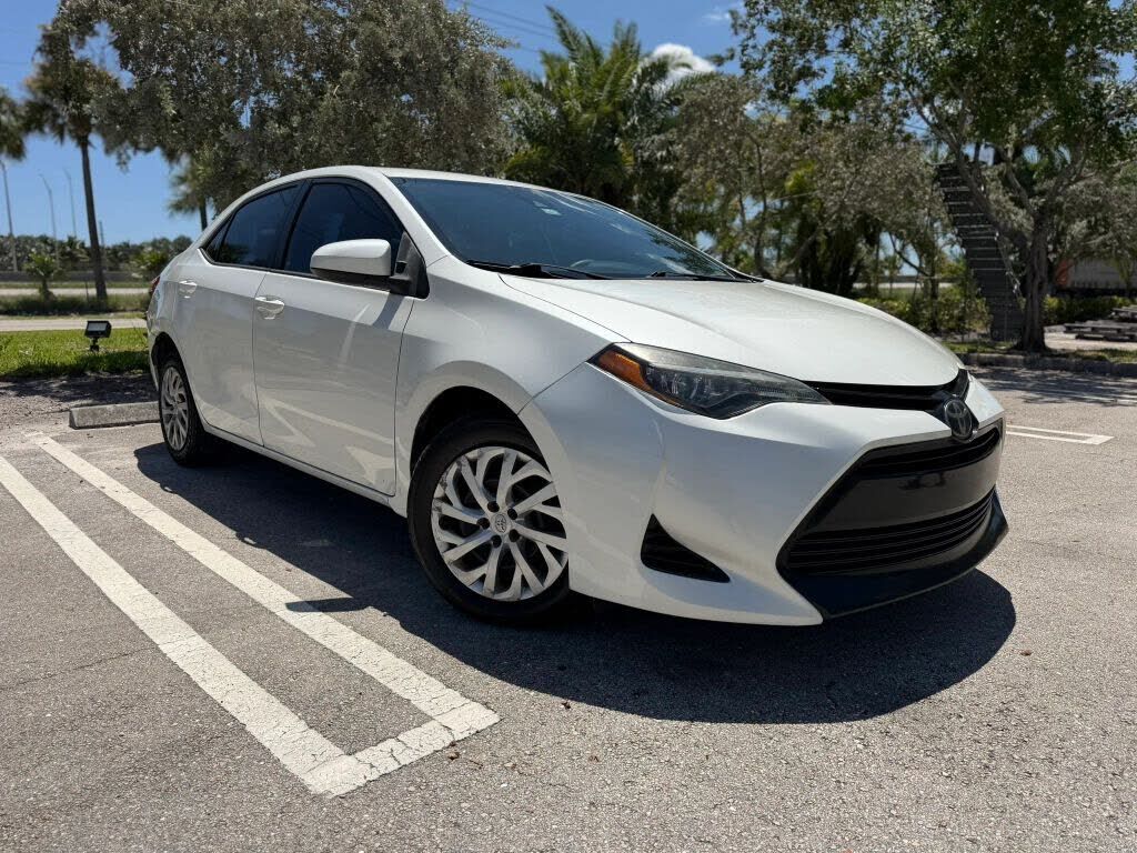 2017 TOYOTA Corolla