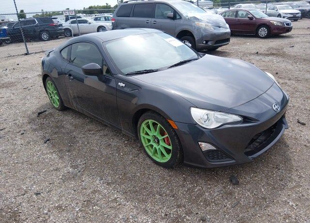 2015 TOYOTA Scion