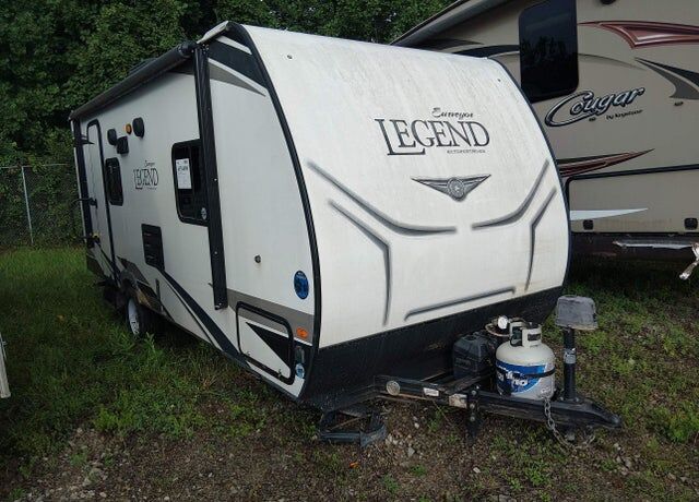 2019 FOREST RIVER Surveyor