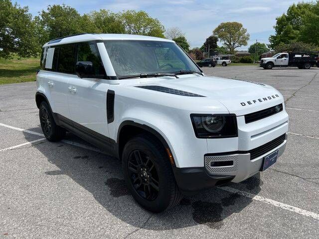 2025 LAND ROVER Defender