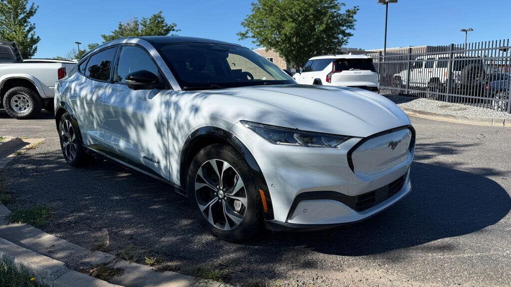 2021 FORD Mach-E