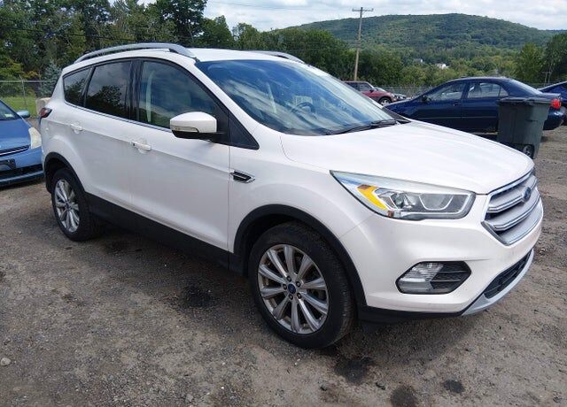 2017 FORD Escape