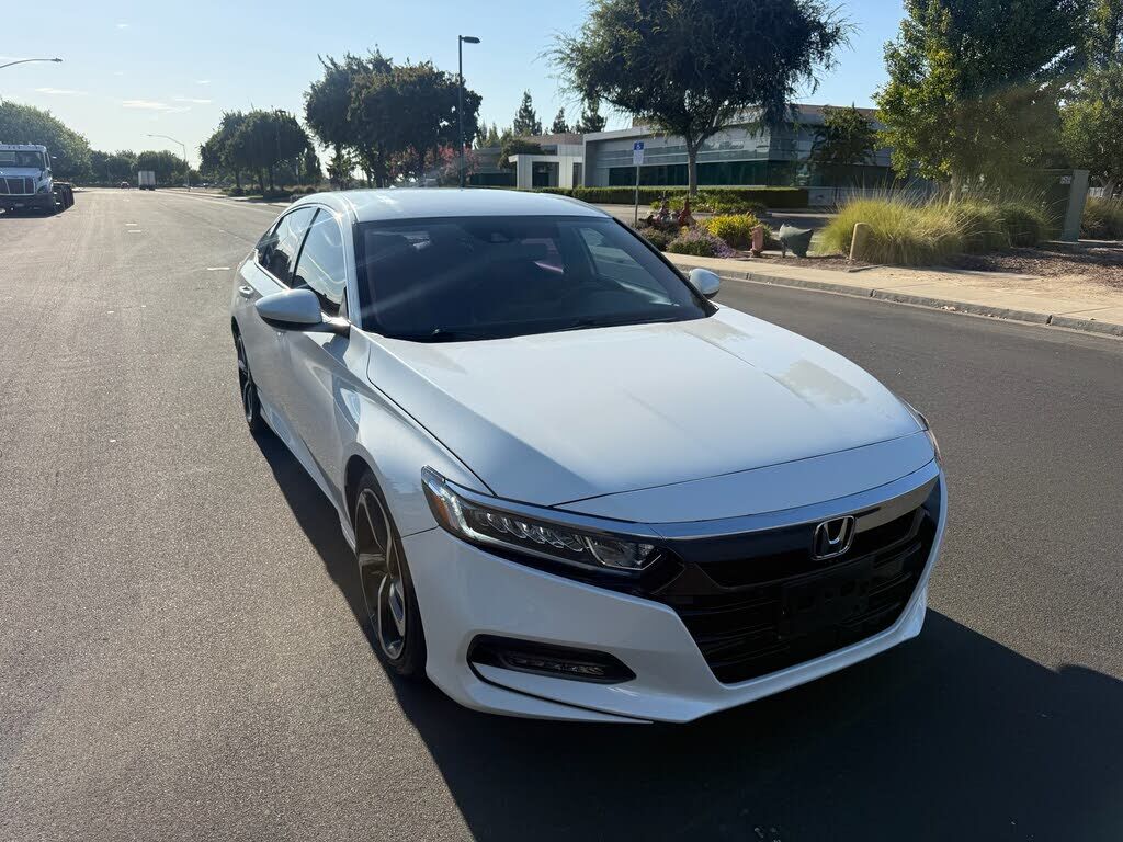 2019 HONDA Accord