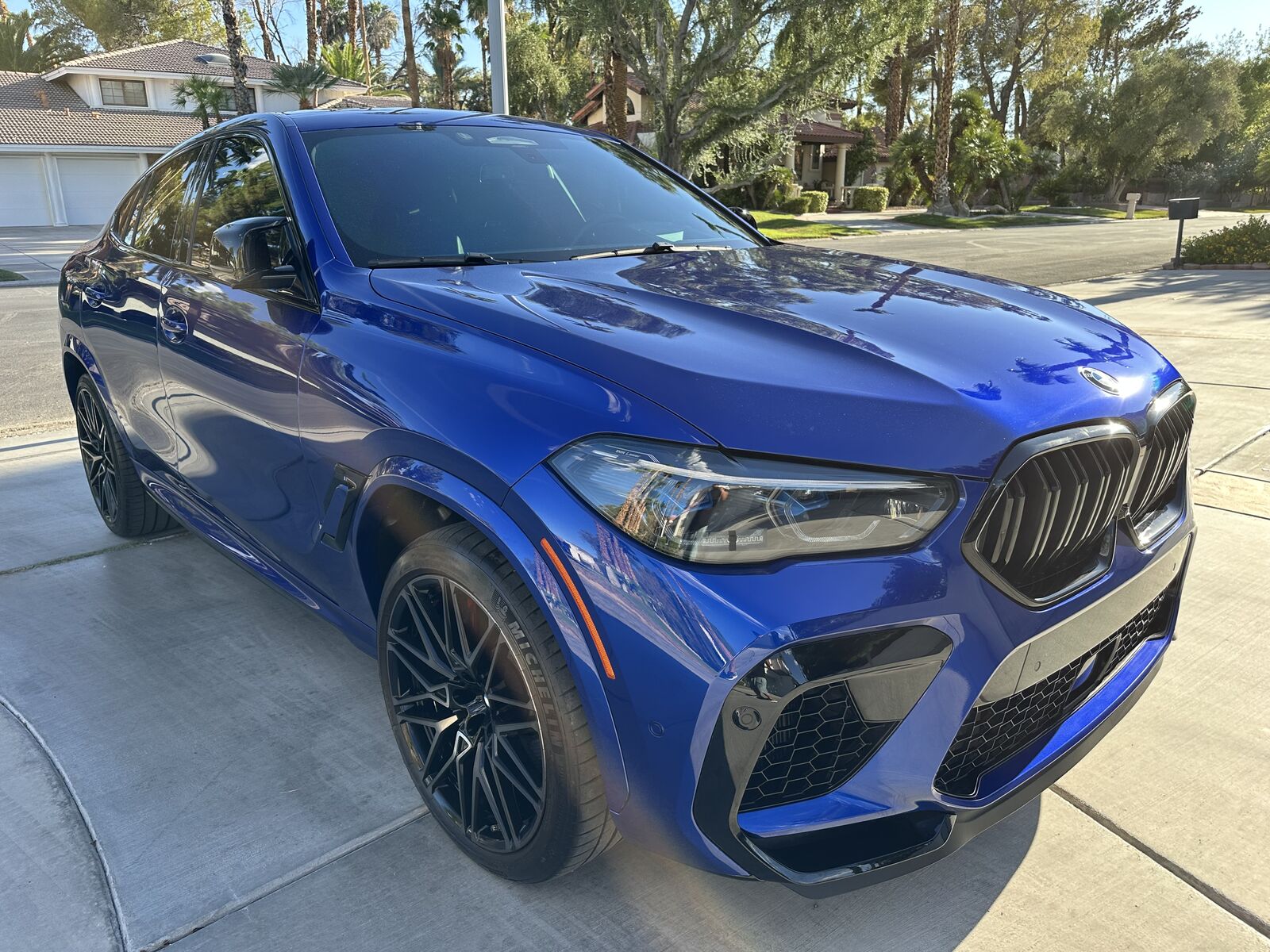 2022 BMW X6