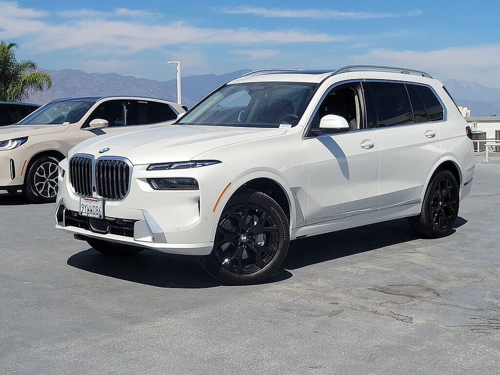 2026 BMW X7