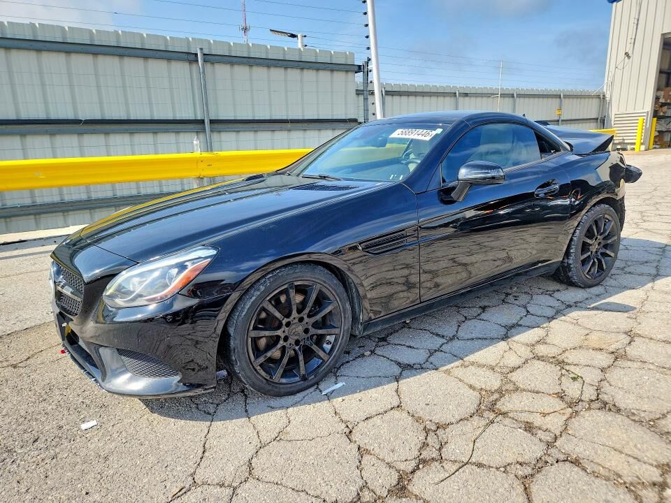 2017 MERCEDES-BENZ SLC-Class