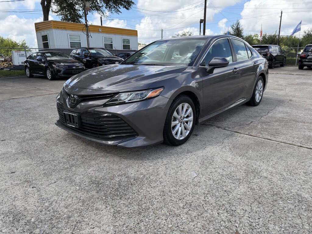 2020 TOYOTA Camry