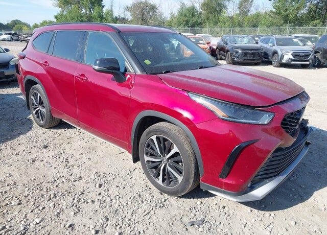 2021 TOYOTA Highlander