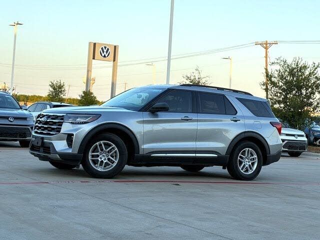 2025 FORD Explorer