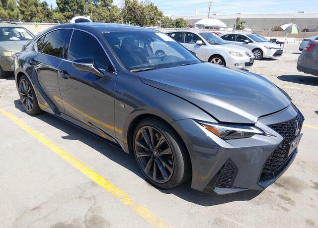 2025 LEXUS IS
