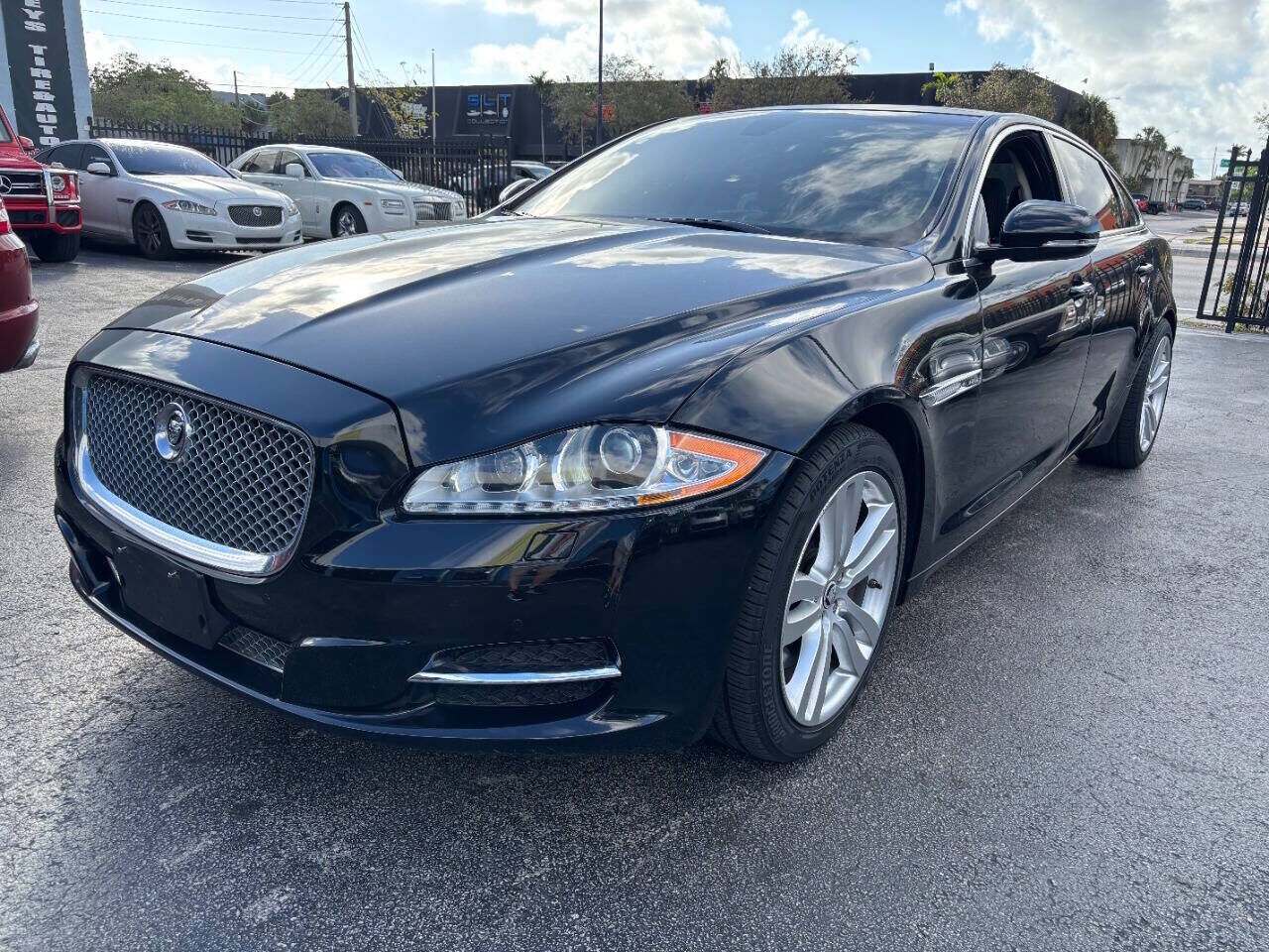 2011 JAGUAR XJ