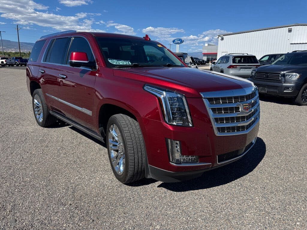 2019 CADILLAC Escalade