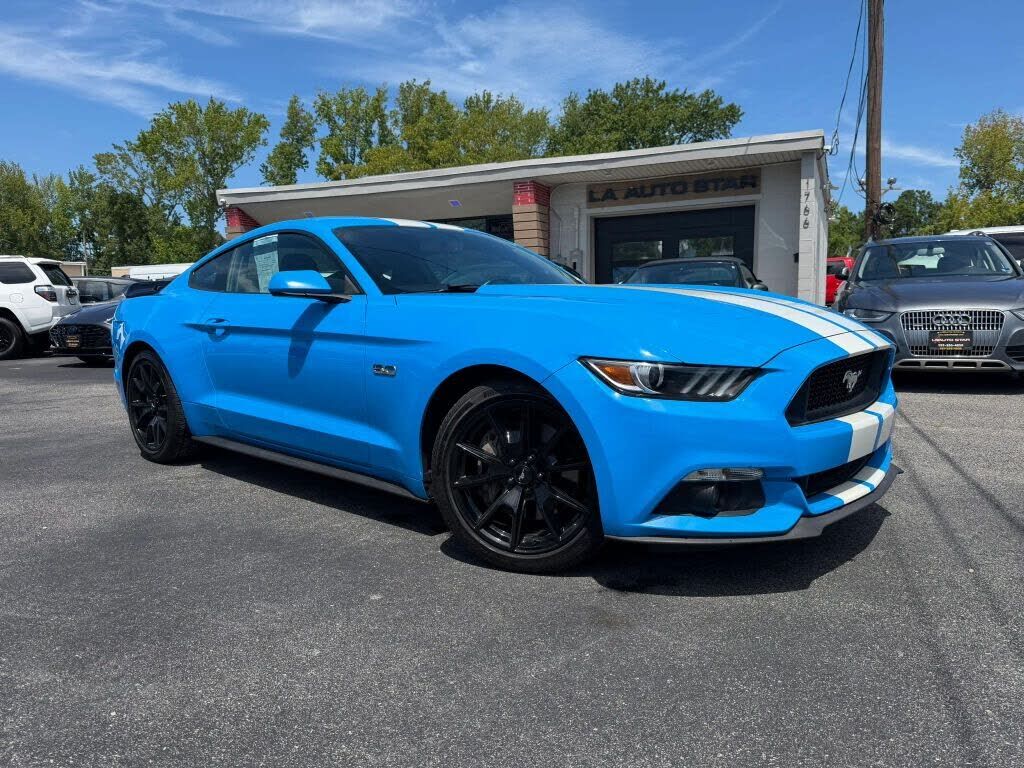 2017 FORD Mustang