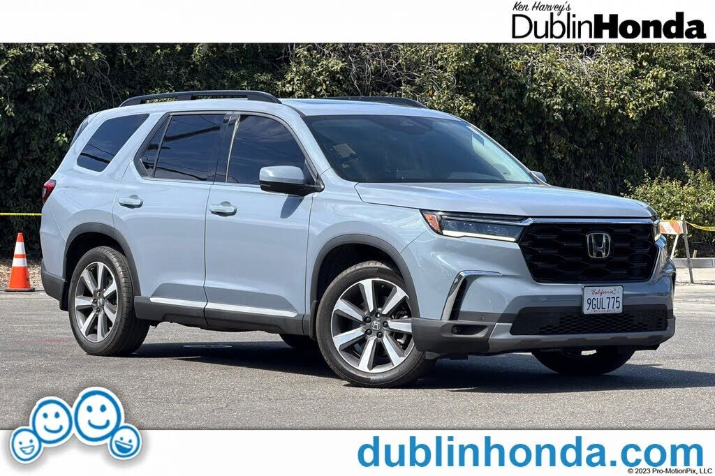 2023 HONDA Pilot