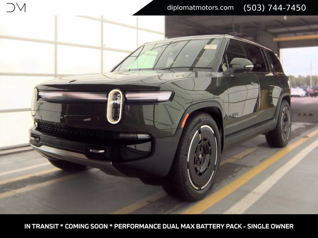 2025 RIVIAN R1S