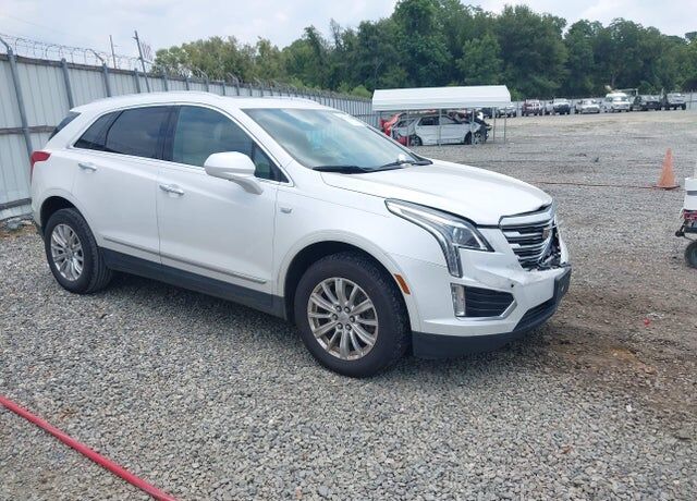2017 CADILLAC XT5