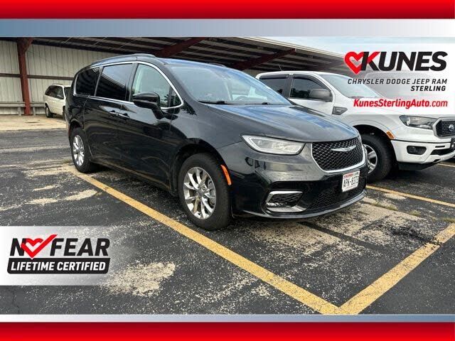 2022 CHRYSLER Pacifica