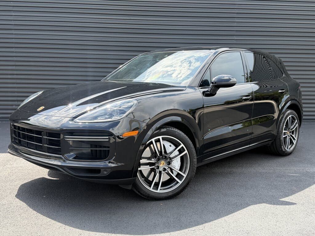 2019 PORSCHE Cayenne