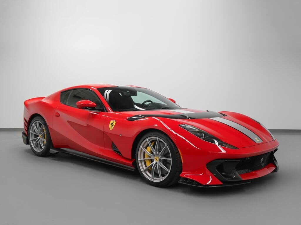 2023 FERRARI 812 Competizione