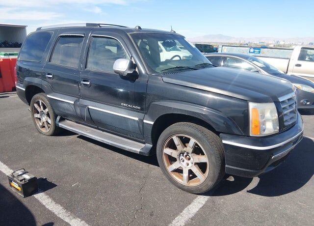 2004 CADILLAC Escalade