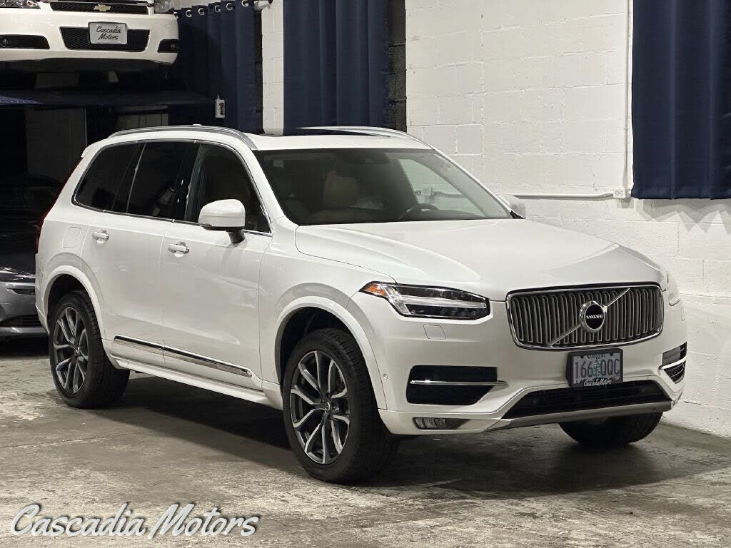 2016 VOLVO XC90