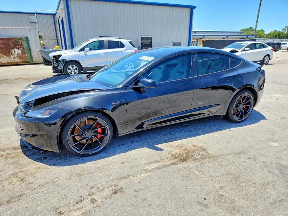 2026 TESLA Model 3