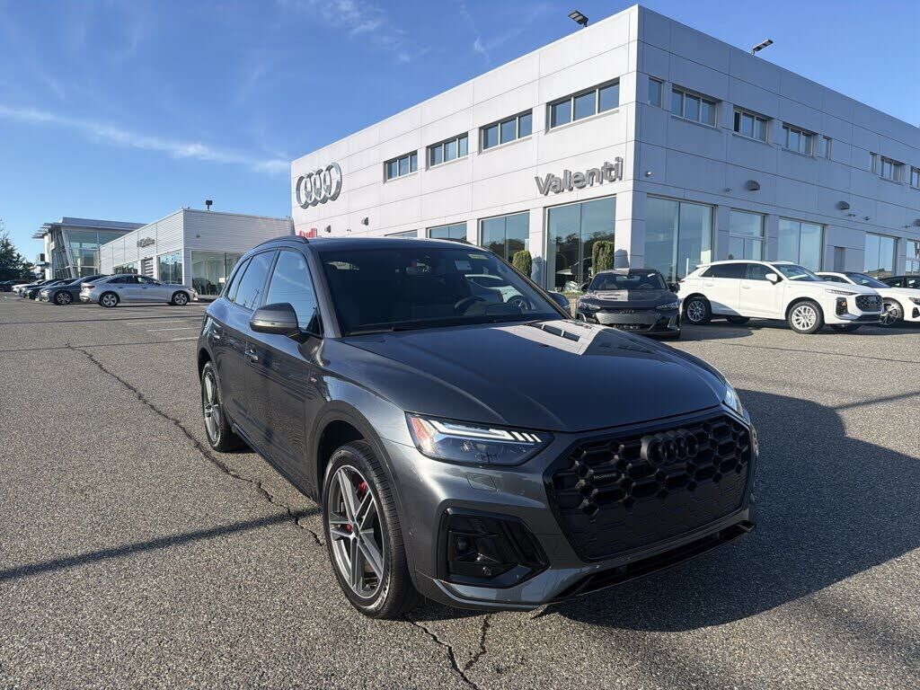 2024 AUDI Q5 e