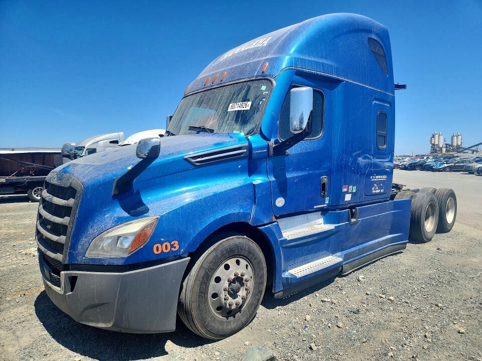 2022 FREIGHTLINER Cascadia