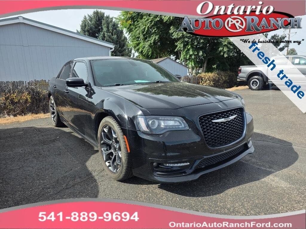 2017 CHRYSLER 300