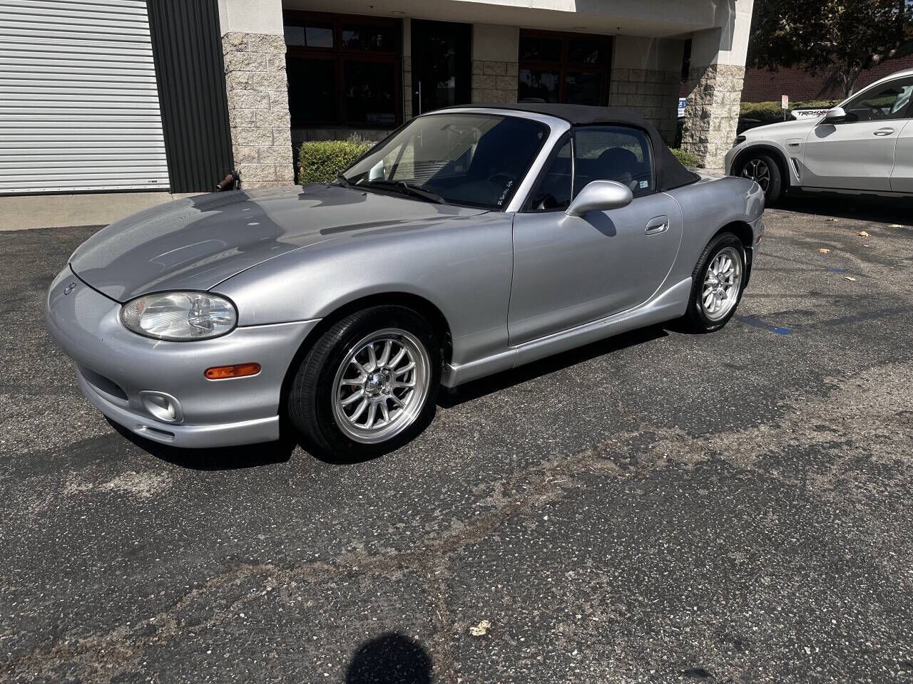 2000 MAZDA MX-5
