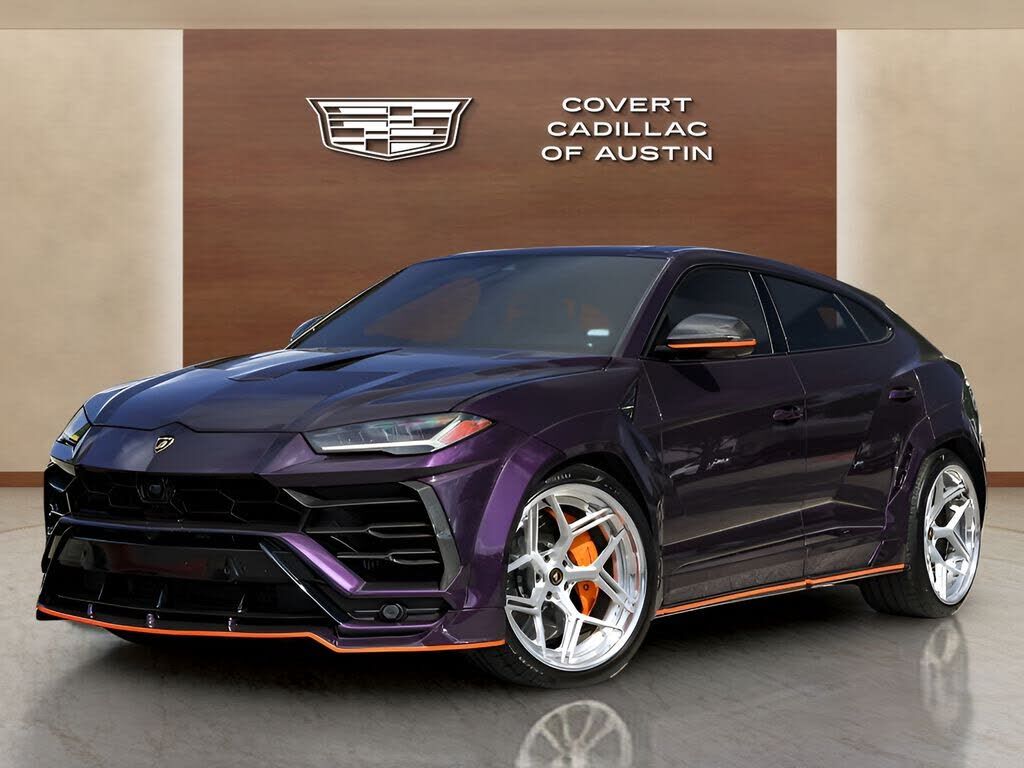 2020 LAMBORGHINI URUS