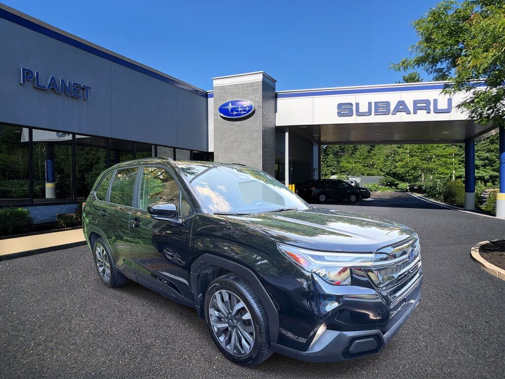 2025 SUBARU Forester
