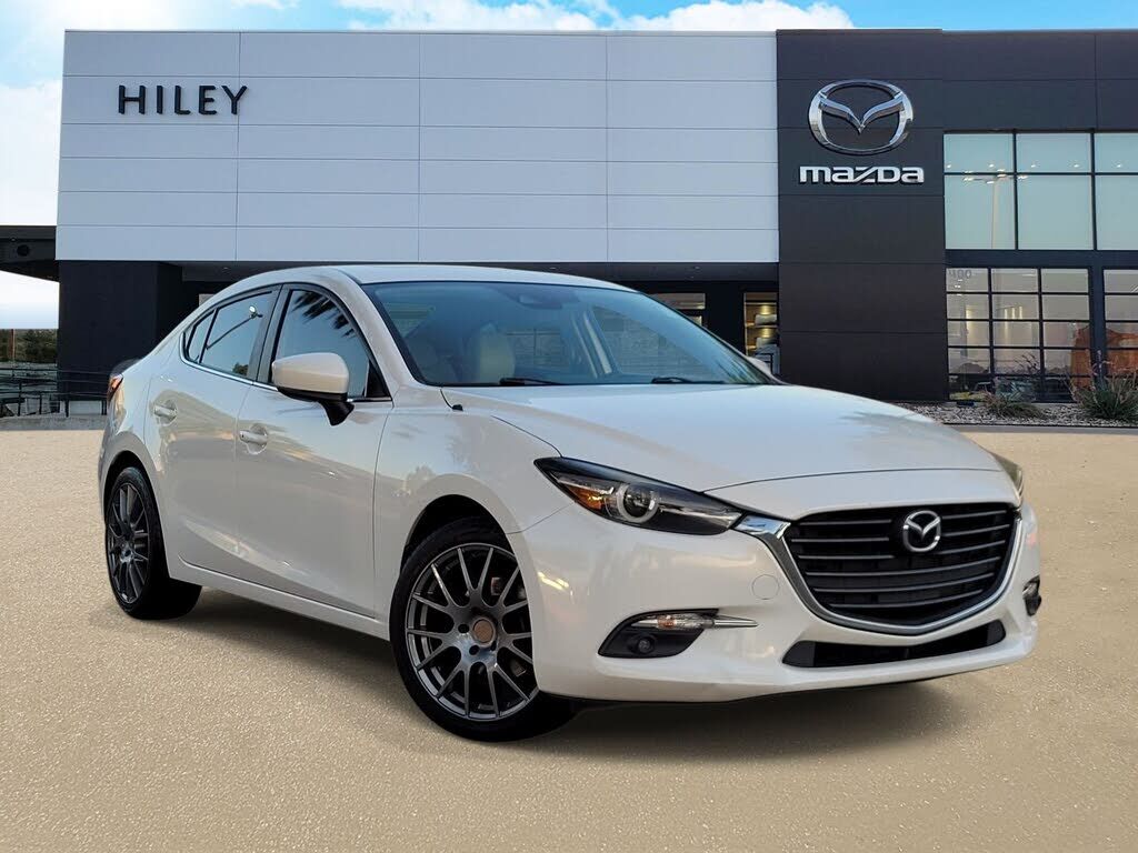 2018 MAZDA Mazda3