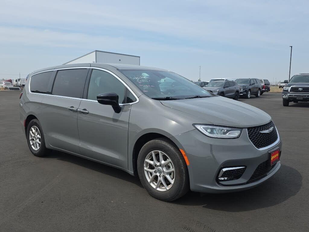 2025 CHRYSLER Pacifica