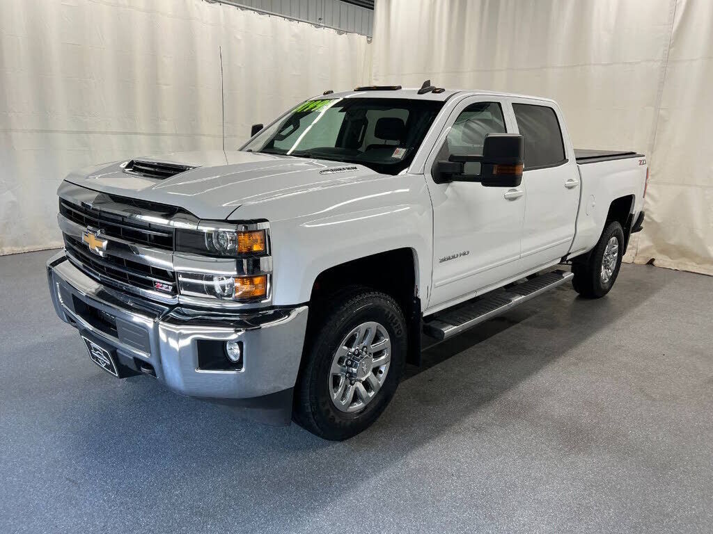 2018 CHEVROLET Silverado